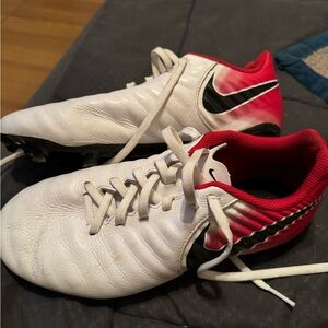 Lightly warn tiempos, 5.5 Youth women’s 7